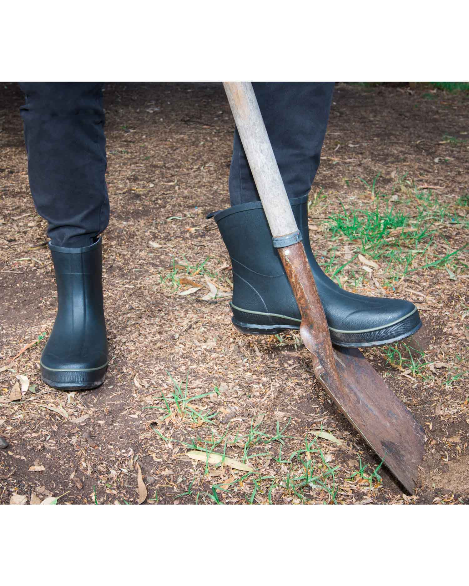 Digger Mid Black Gumboots 8 | Wellies Online
