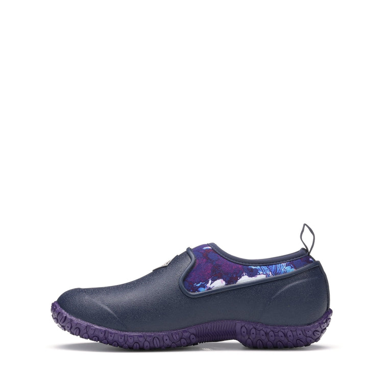 Muckster II Navy Floral Rubber Shoes 4 | Wellies Online